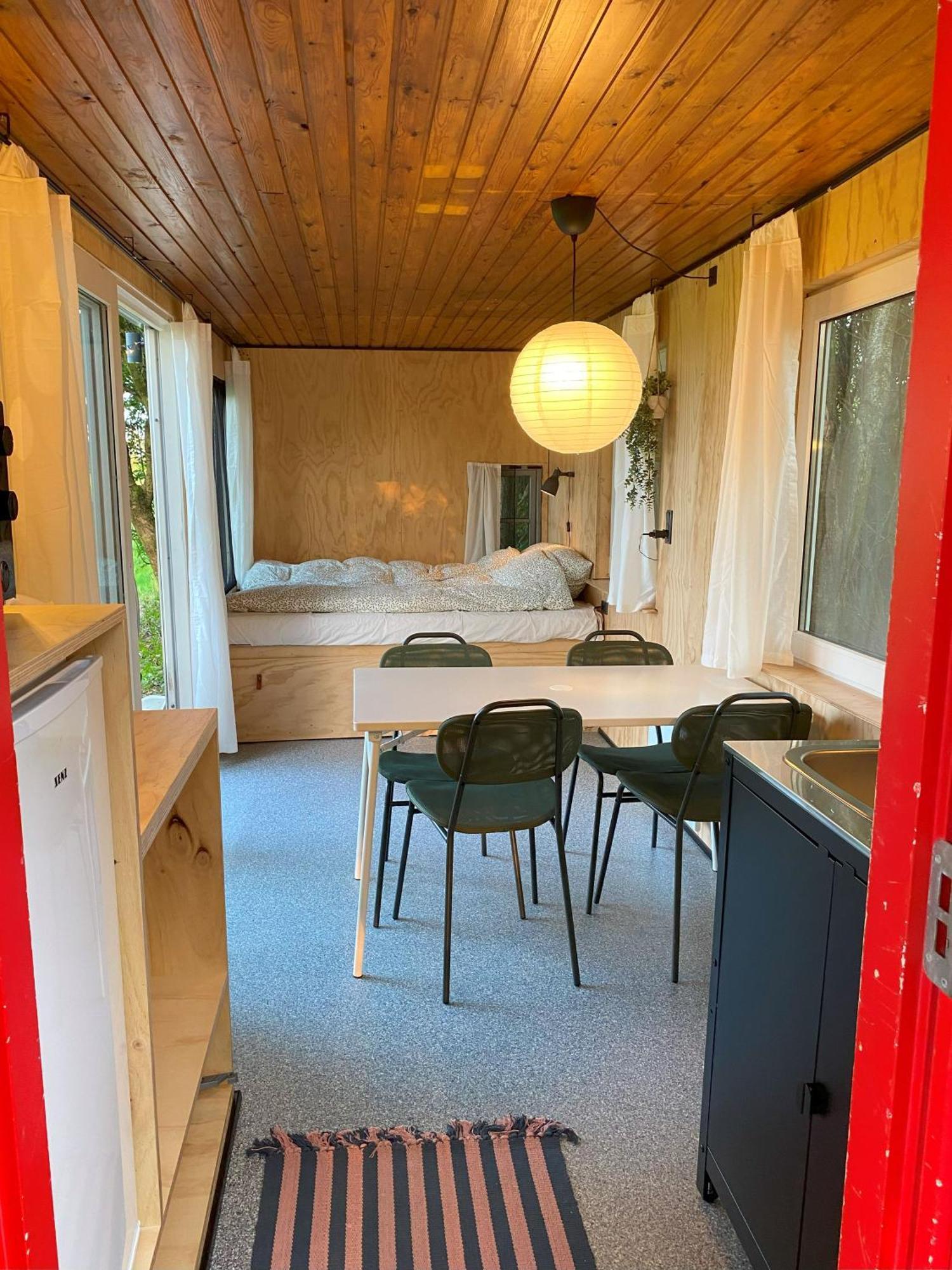Kroghs Tiny Houses - Hyttebyen กรินด์สเตด ภายนอก รูปภาพ